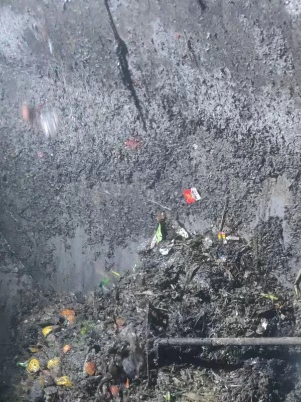 伊州污水池清理